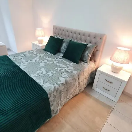 Apartment Caldas Da Rainha's & White *