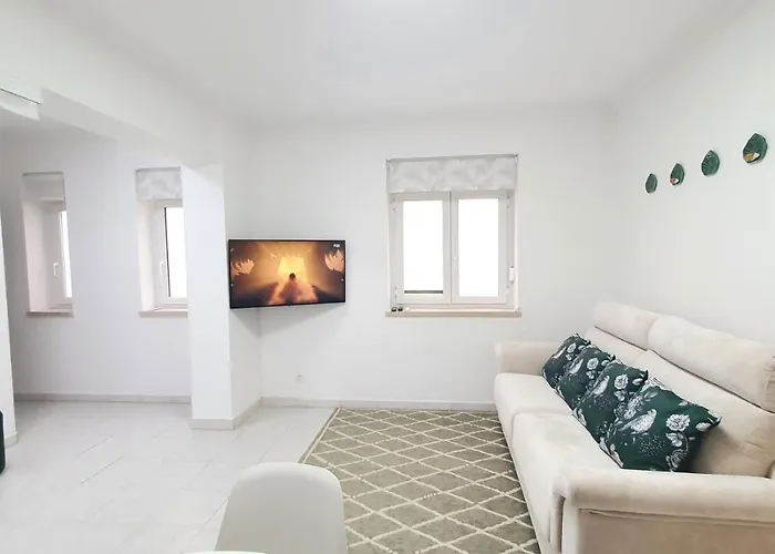 Caldas Da Rainha's & White Apartamento *