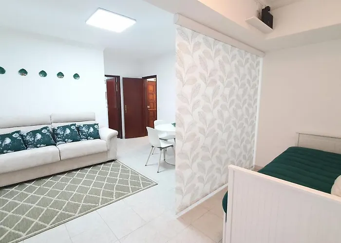 Caldas Da Rainha's & White Caldas Da Rainha