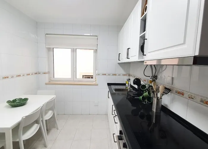Caldas Da Rainha's & White Apartamento *