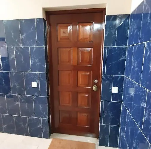 Caldas Da Rainha's & White Apartment *