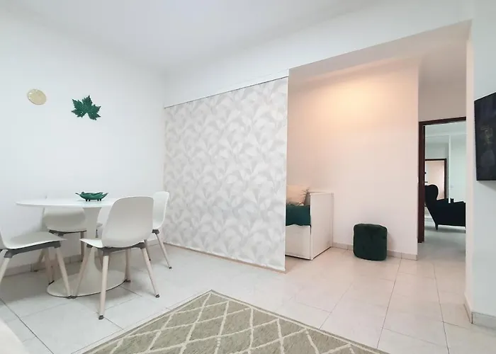 Caldas Da Rainha's & White Apartamento *